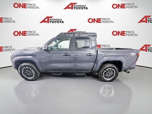 Used 2024 Toyota Tacoma TRD Sport w/ TRD Sport Upgrade Package AWD/4WD image 4