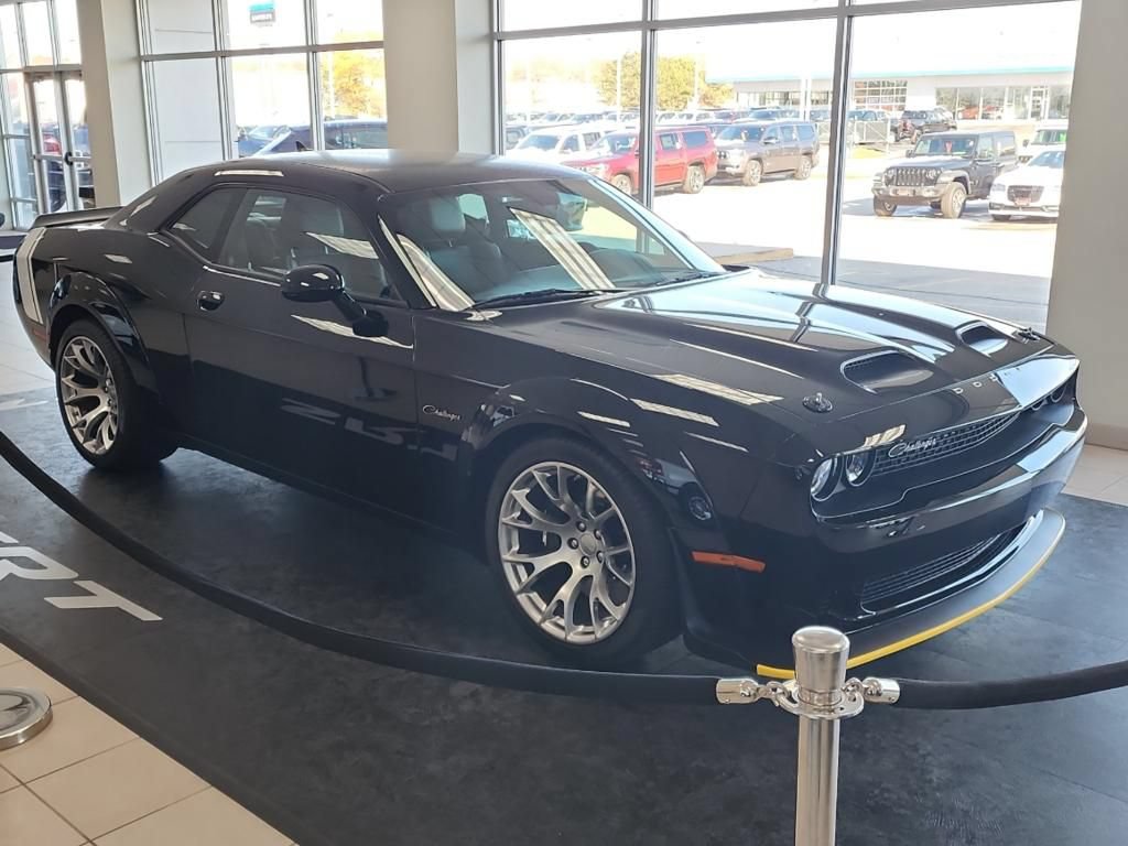 Used 2023 Dodge Challenger SRT Hellcat Redeye RWD image 9