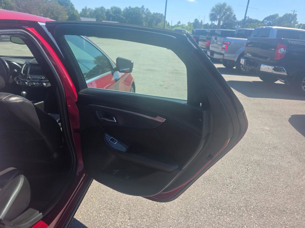 Used 2020 Chevrolet Impala LT w/ LT Convenience Package FWD image 12