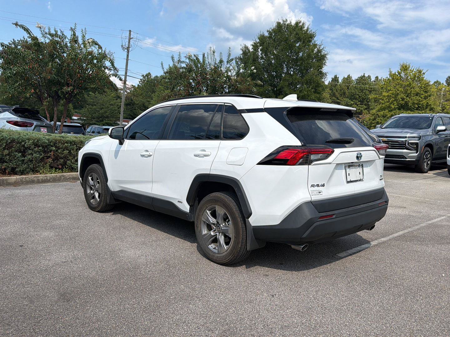 Used 2024 Toyota RAV4 XLE w/ Convenience Package AWD/4WD image 2