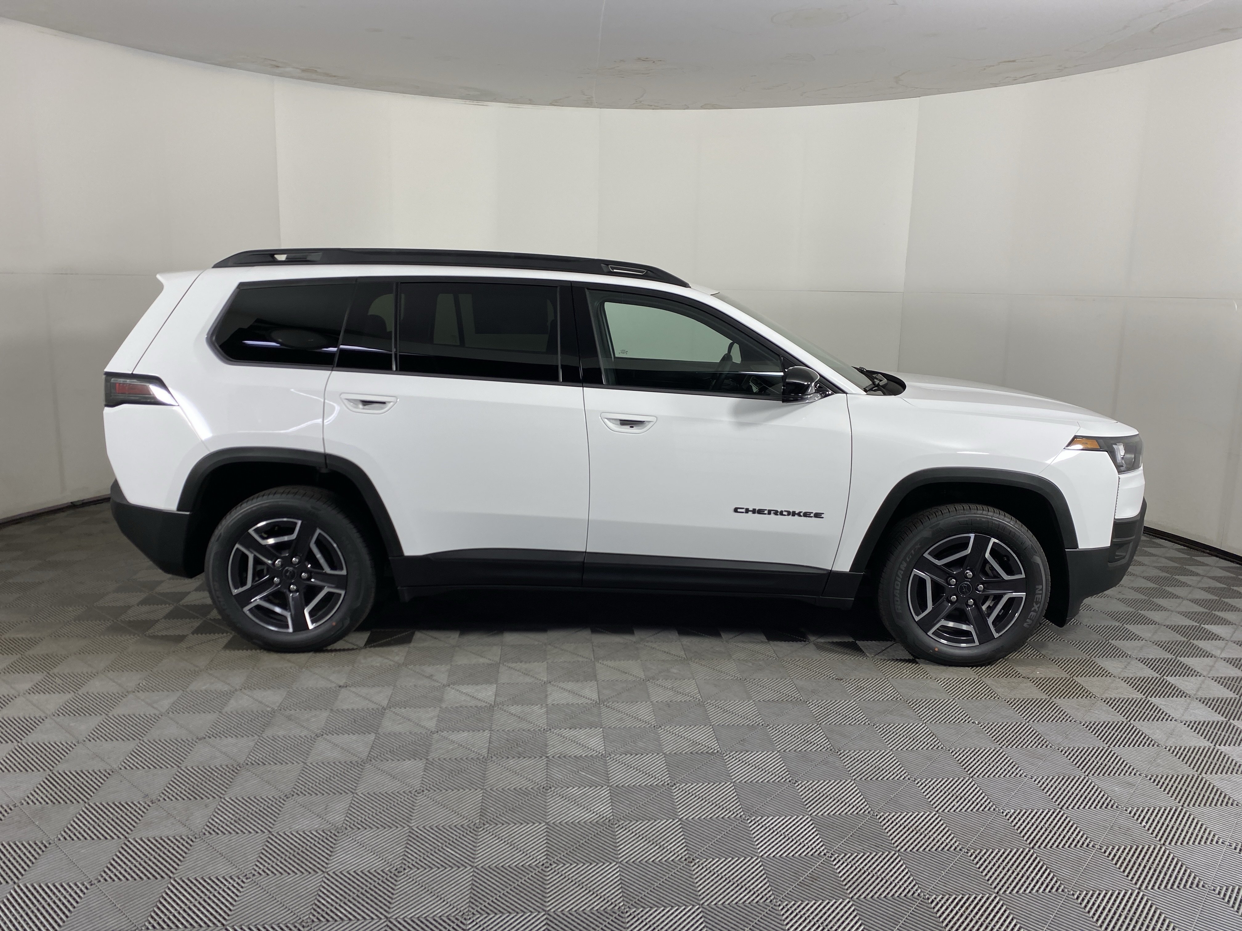 New 2026 Jeep Cherokee Limited AWD/4WD image 6