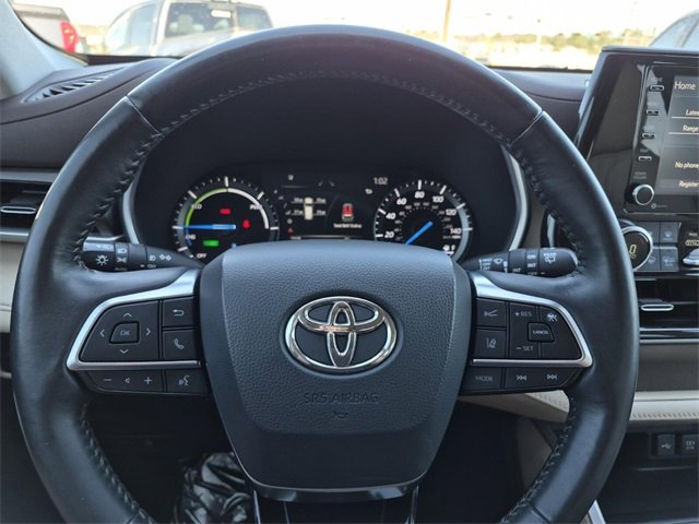 Used 2020 Toyota Highlander XLE image 33