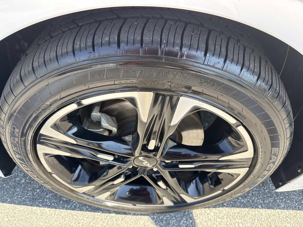 Used 2023 Kia K5 GT-Line image 10