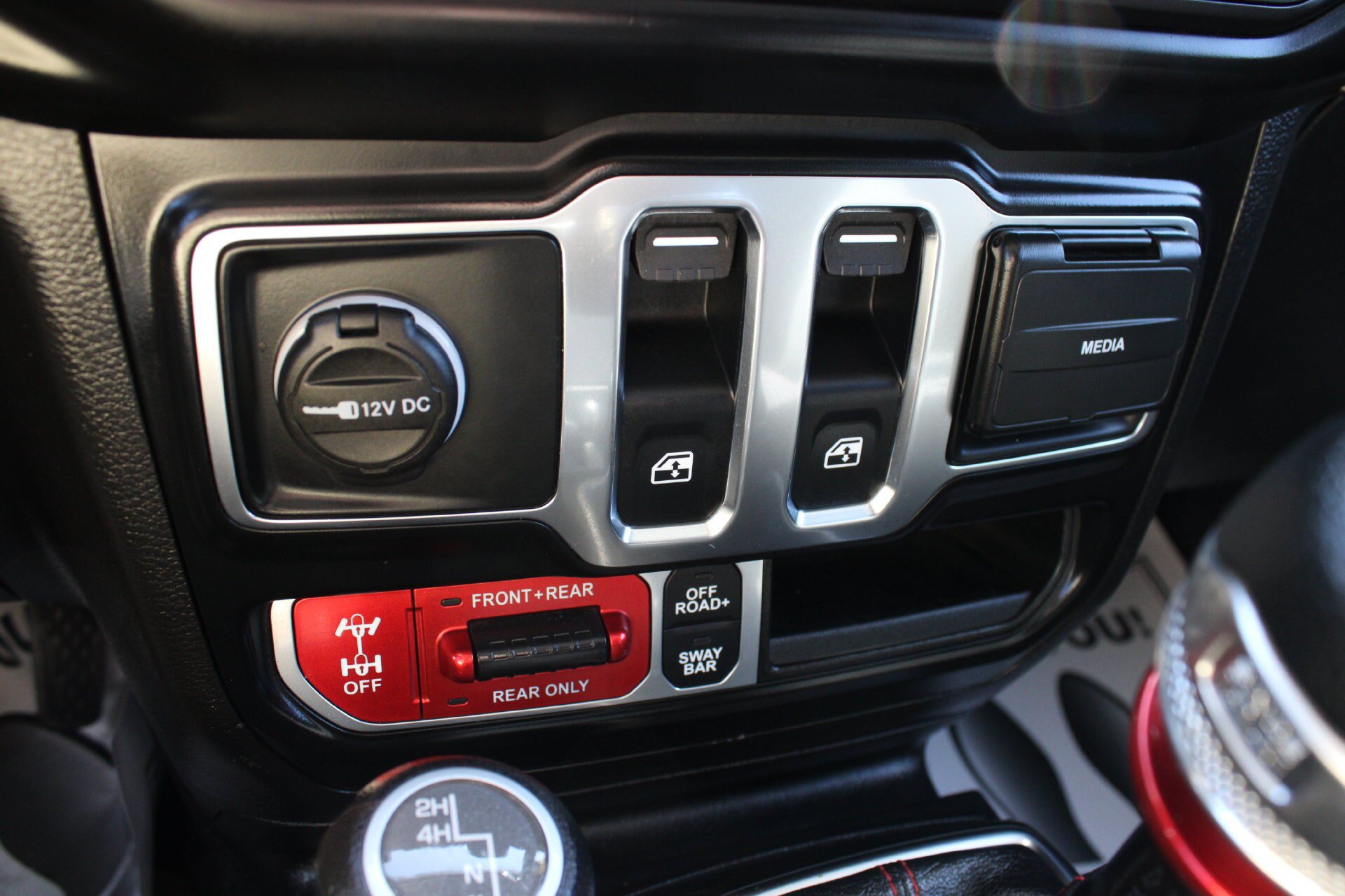 Used 2021 Jeep Wrangler Rubicon AWD/4WD image 32
