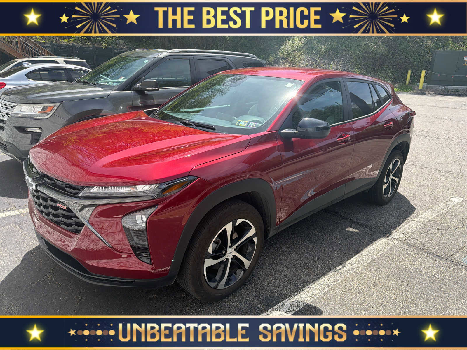 Used 2024 Chevrolet Trax RS FWD image 1