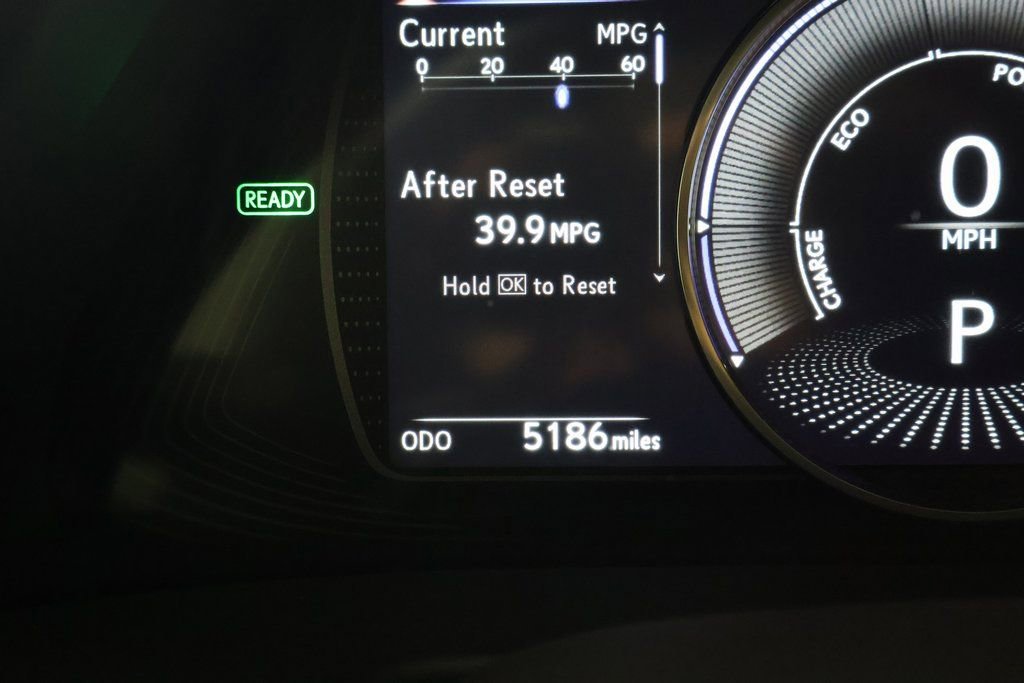 Certified 2025 Lexus ES 300h w/ Premium Package image 17