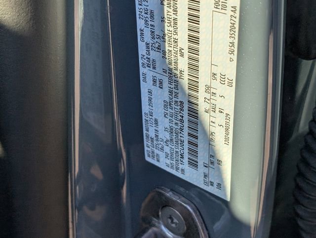 Used 2024 Ford Escape SE image 16