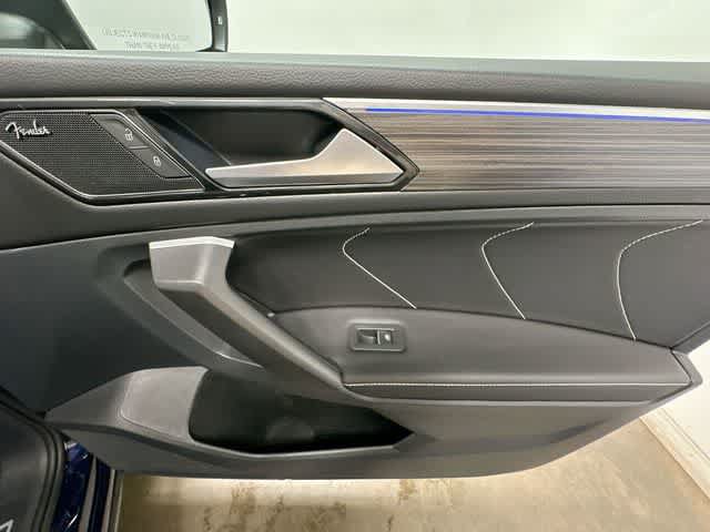 Used 2024 Volkswagen Tiguan SEL R-Line AWD/4WD image 24