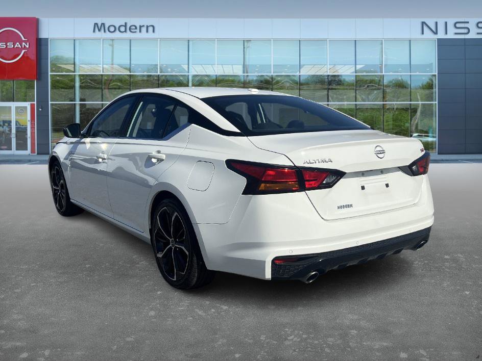 Certified 2024 Nissan Altima 2.5 SR image 7