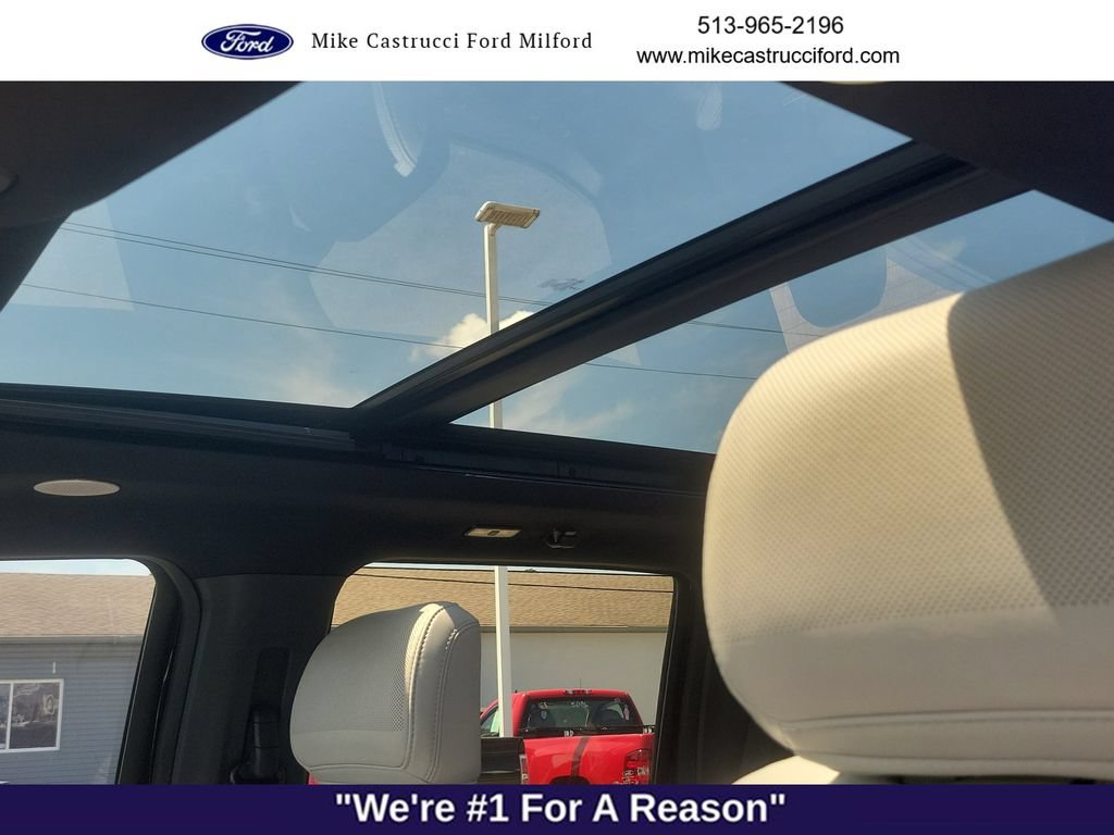 Used 2023 Ford F150 Lightning Platinum AWD/4WD image 25