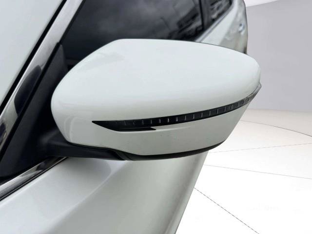 Used 2019 Nissan Rogue SV FWD image 14