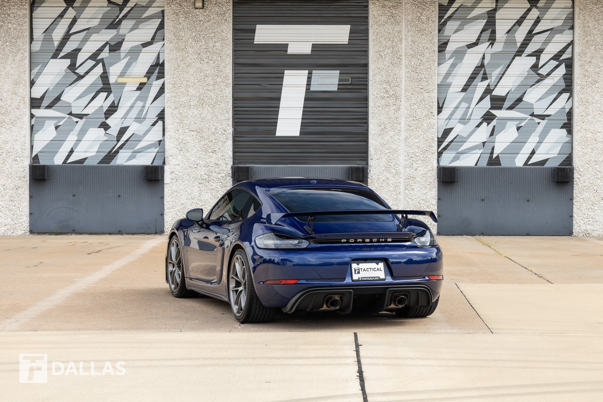 Used 2023 Porsche 718 Cayman GT4 RWD image 11