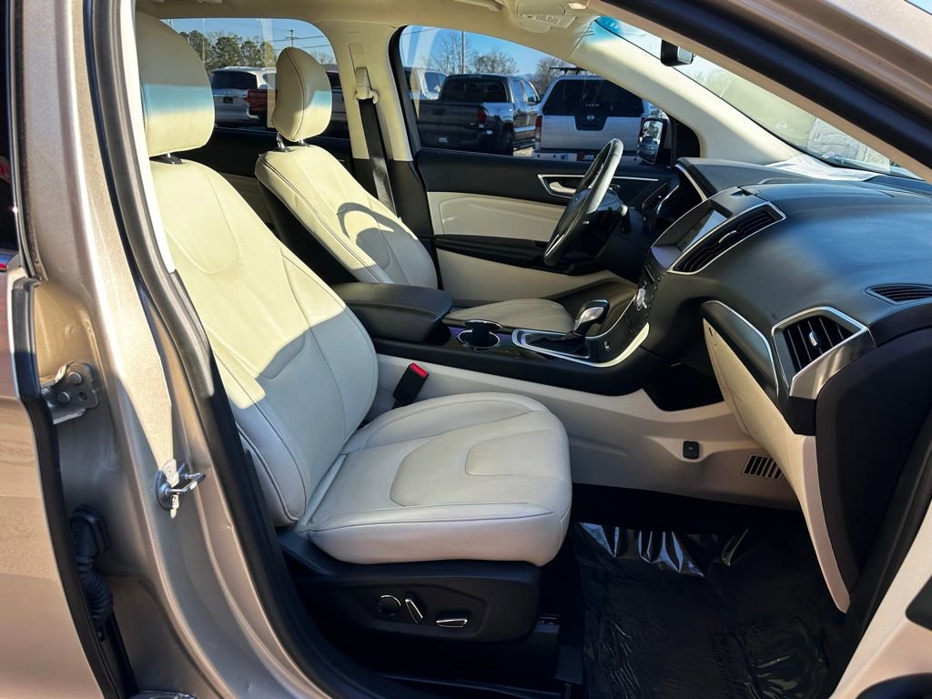 Used 2018 Ford Edge Titanium w/ Technology Package image 33