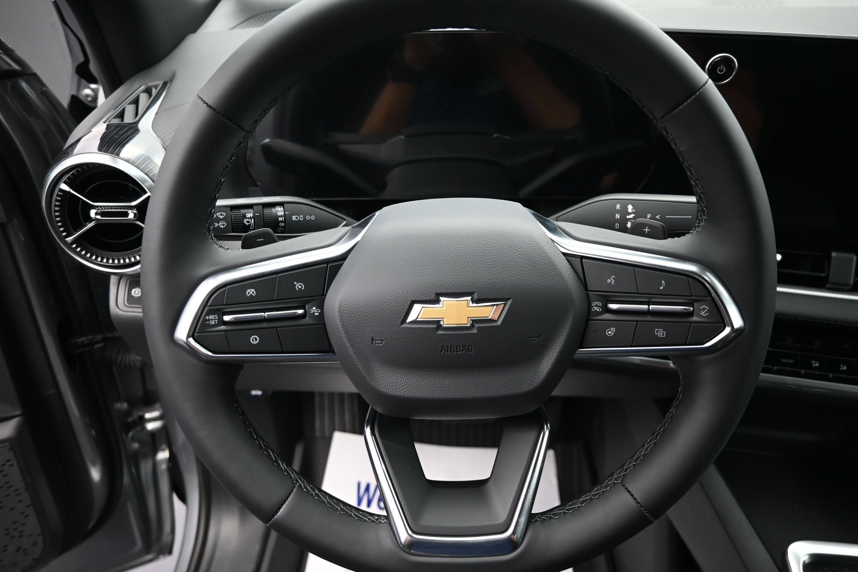 New 2027 Chevrolet Equinox LT FWD image 12