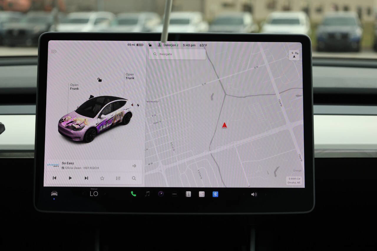 Used 2021 Tesla Model Y Long Range image 21