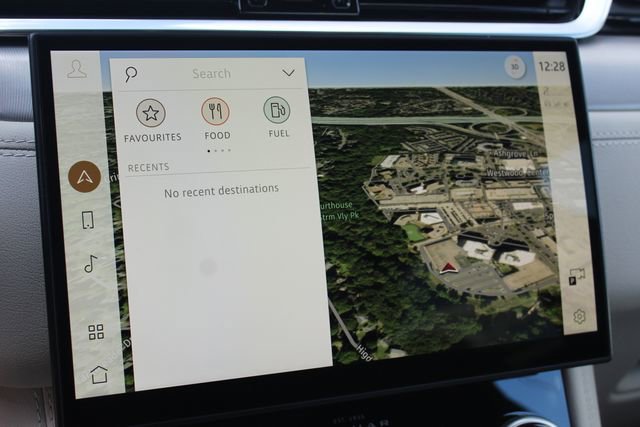 New 2025 Jaguar F-PACE R-Dynamic S image 18