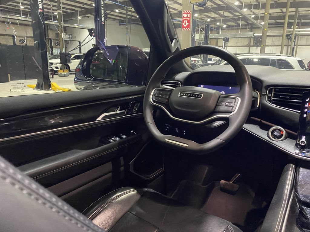 Used 2022 Jeep Wagoneer Series I w/ Premium Group I RWD image 3