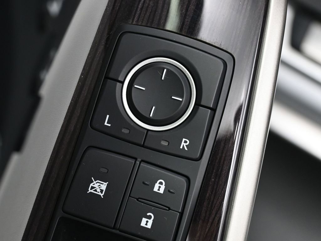 Used 2015 Lexus IS 250 AWD w/ Luxury Package image 12