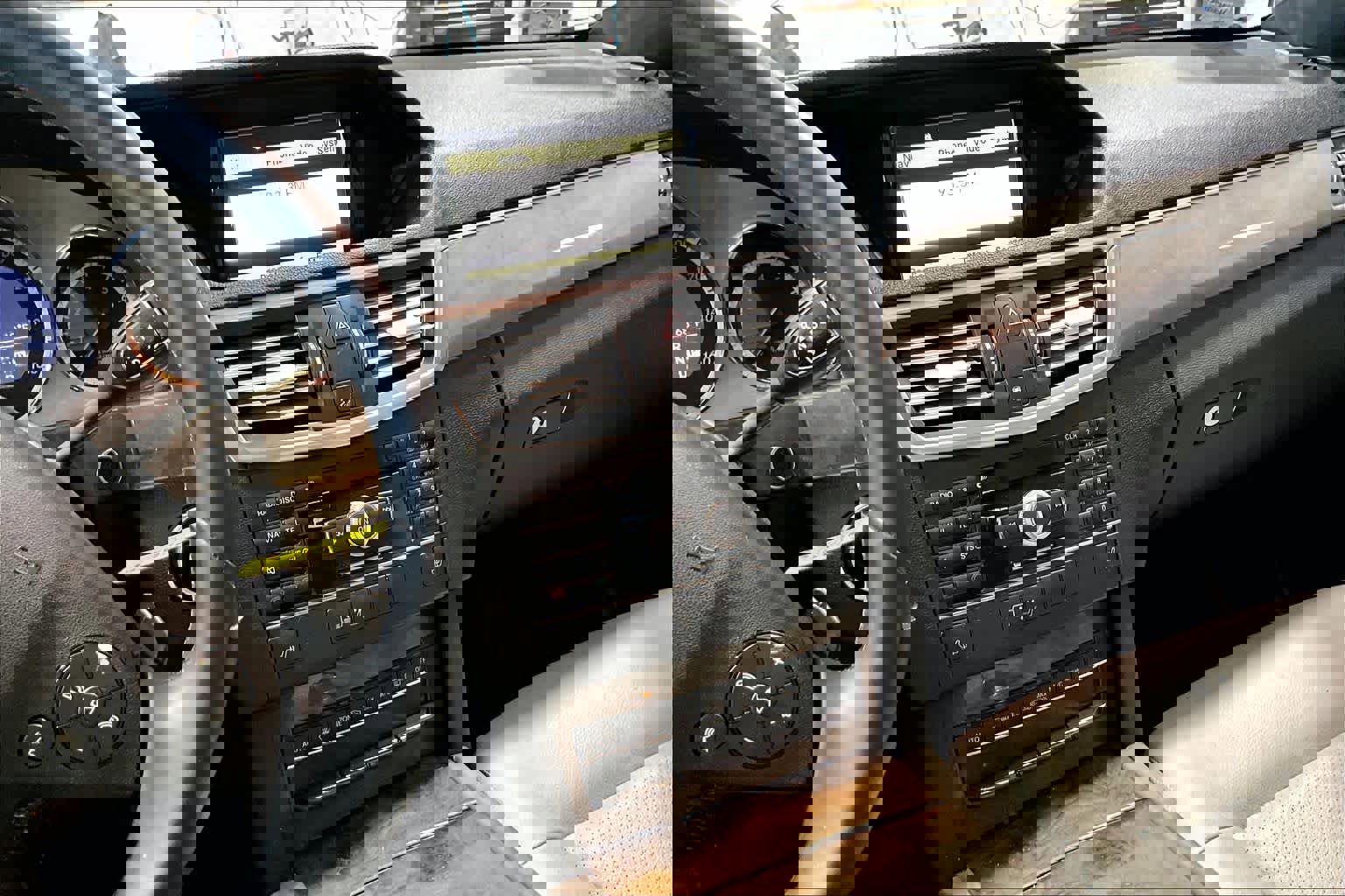 Used 2010 Mercedes-Benz E 350 4MATIC Sedan image 7