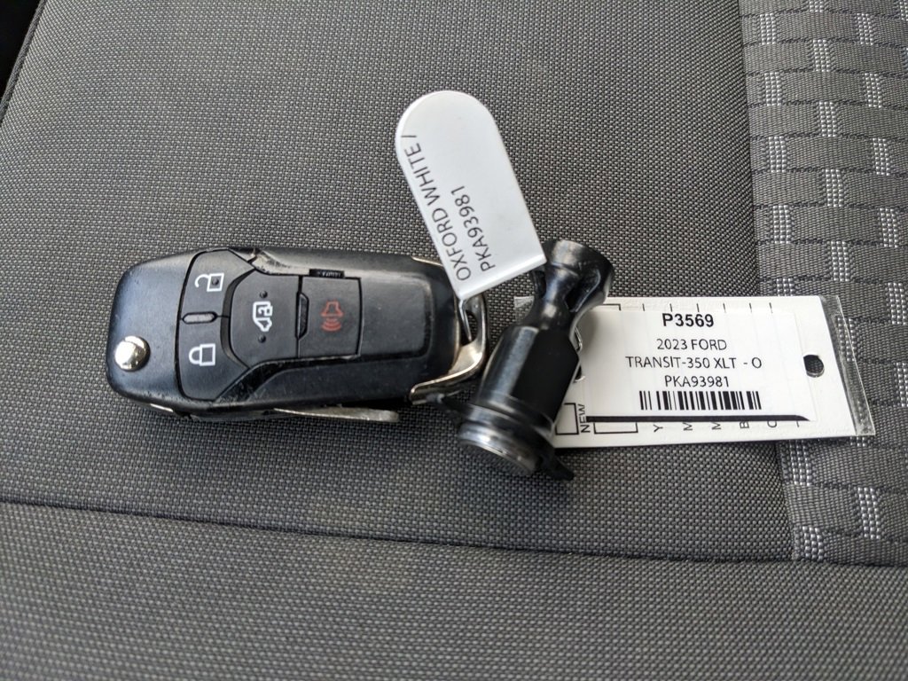 Used 2023 Ford Transit 350 XLT image 29