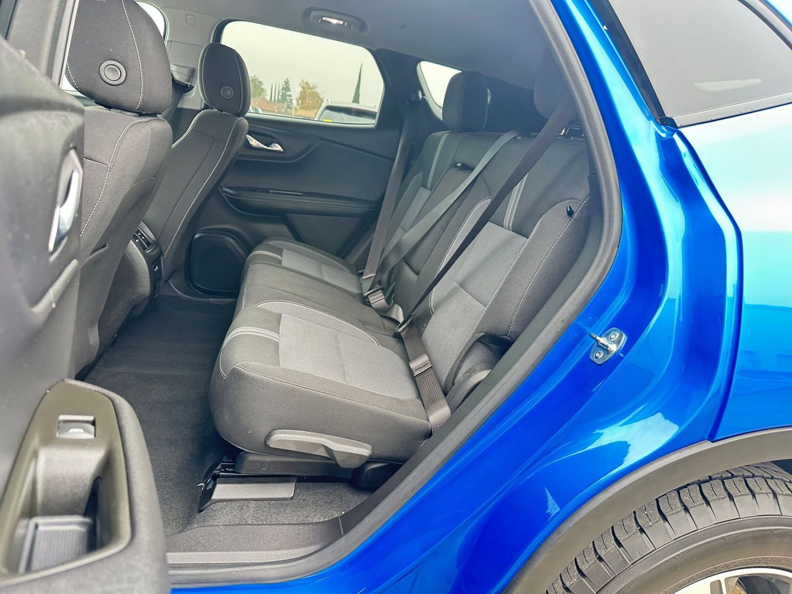 Used 2025 Chevrolet Blazer LT image 37