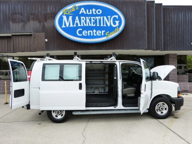 Used 2020 GMC Savana 2500 w/ Driver Convenience Package RWD image 22
