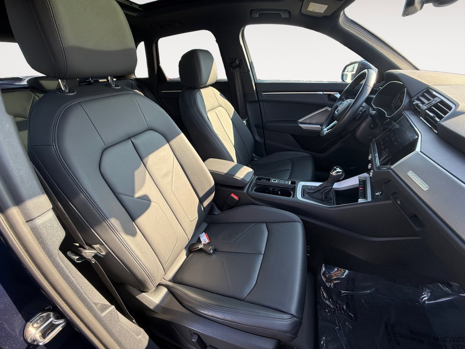 Used 2022 Audi Q3 2.0T Premium Plus w/ Premium Plus Package image 19