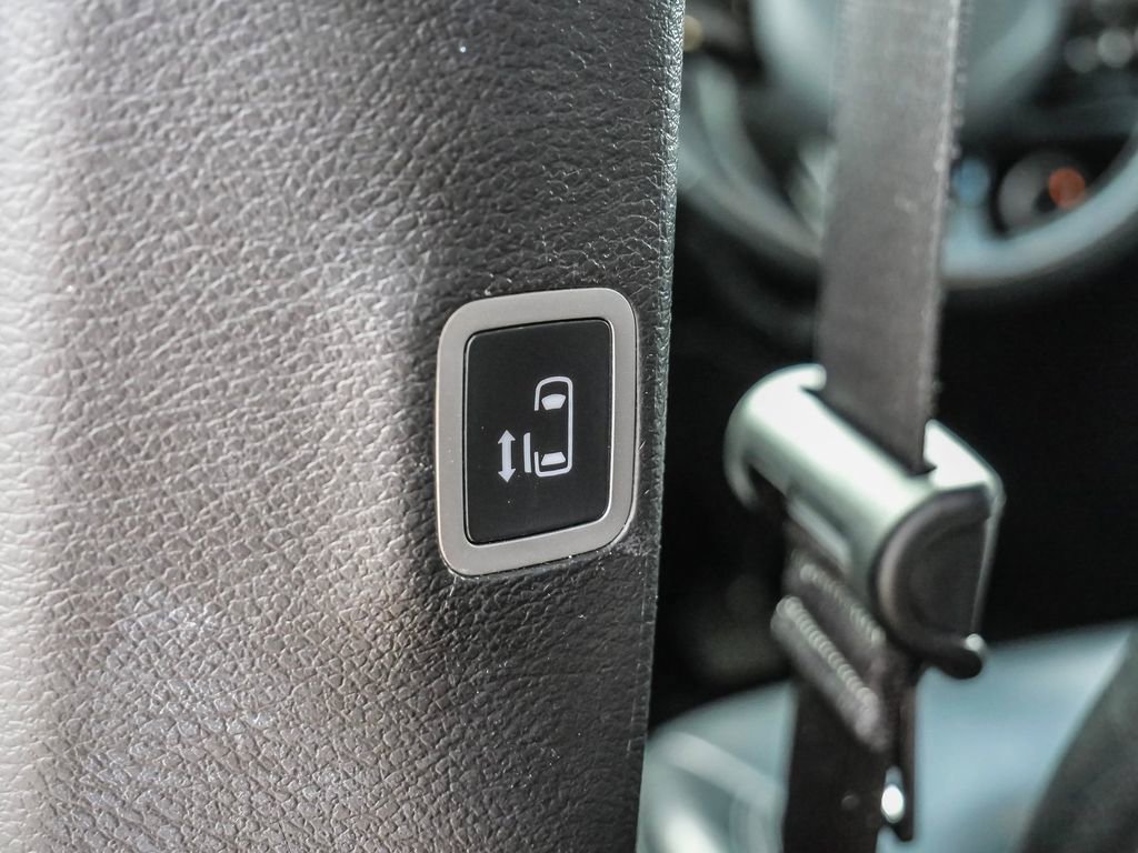 Used 2021 Chrysler Pacifica Touring-L w/ S Appearance Package image 24