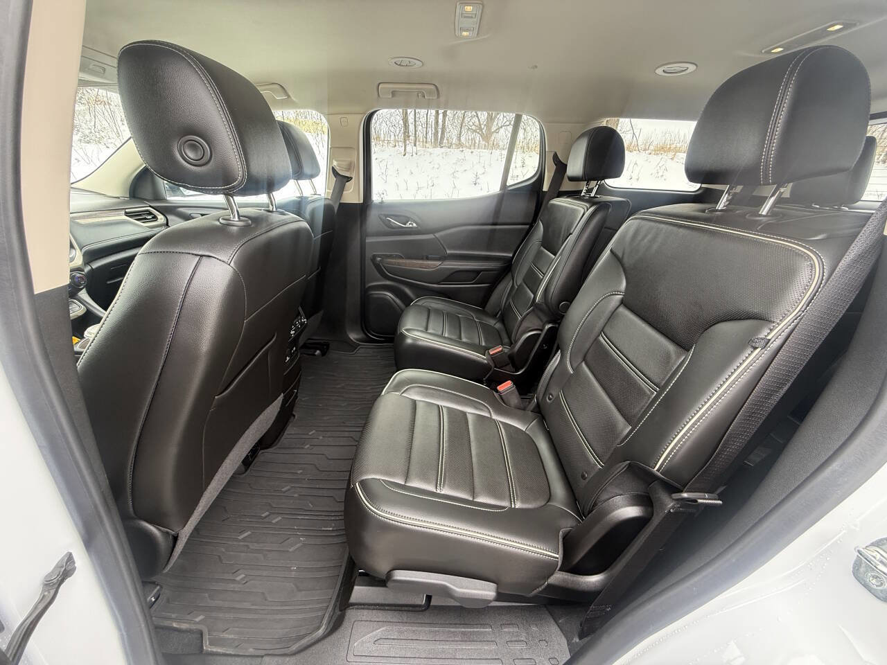 Used 2023 GMC Acadia Denali w/ Trailering Package AWD/4WD image 10