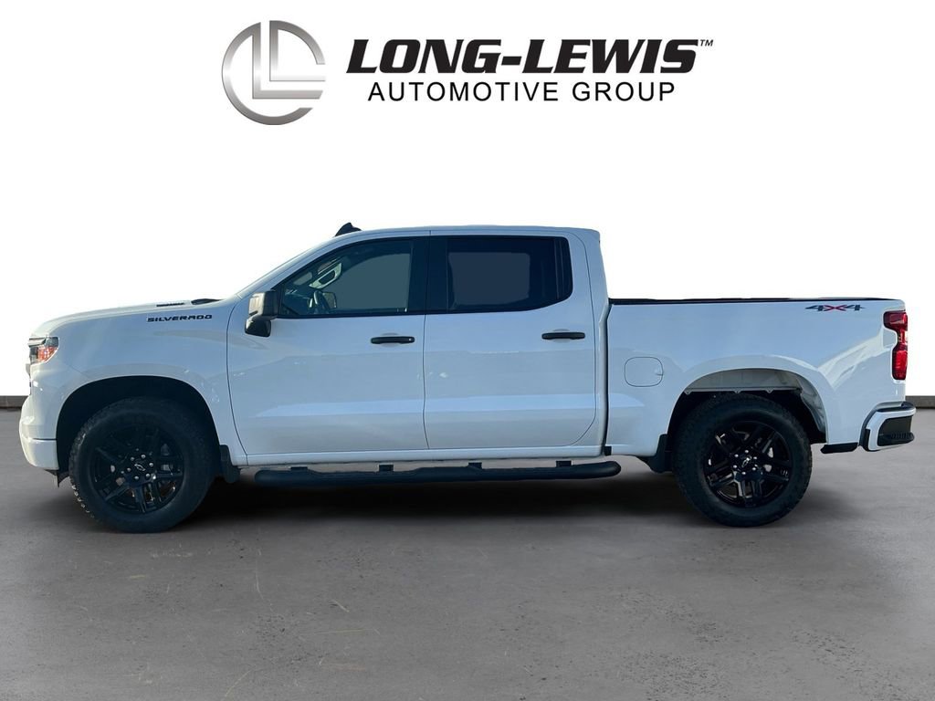 Used 2025 Chevrolet Silverado 1500 Custom w/ Turbomax Blackout Package image 2