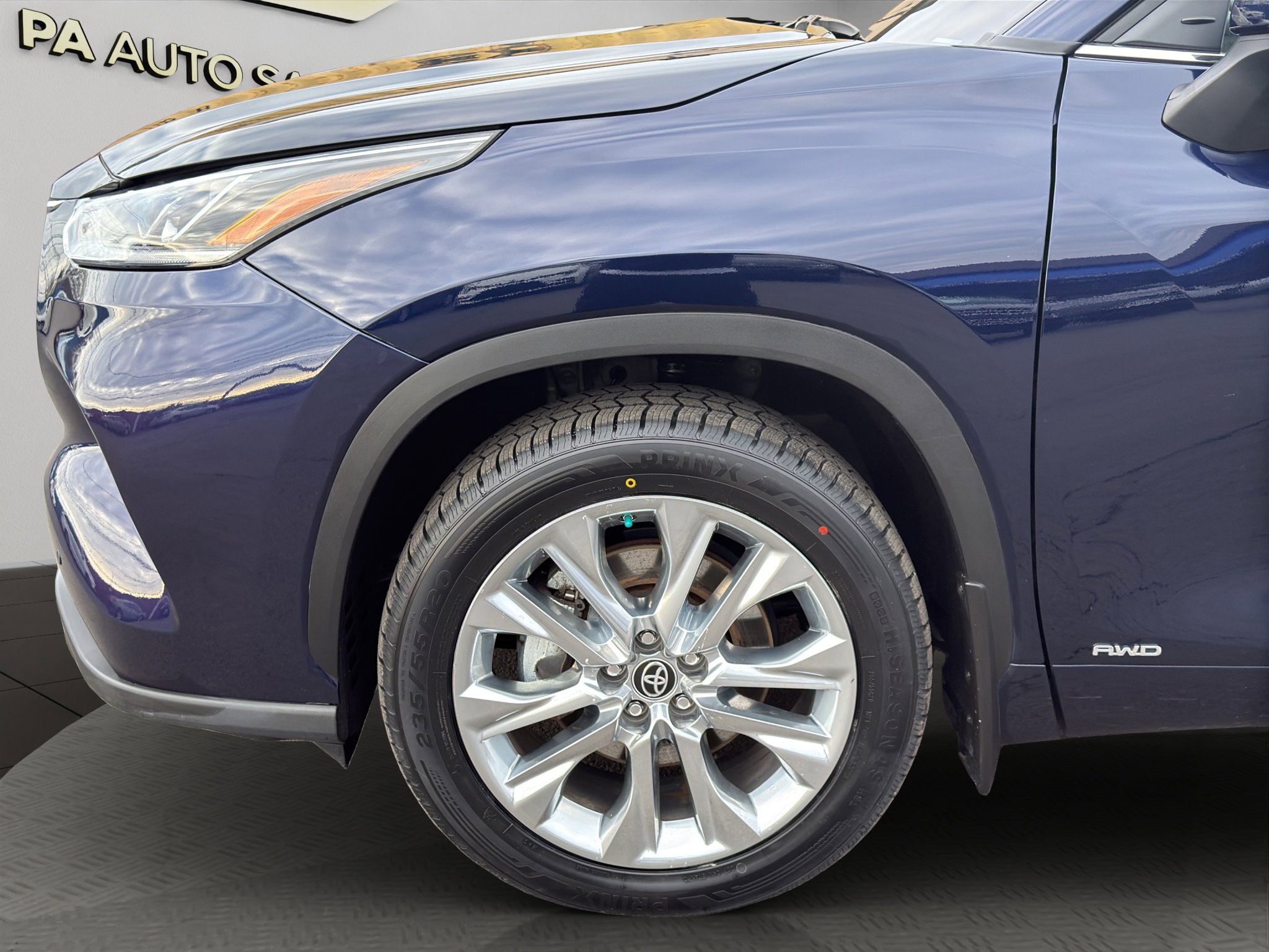 Used 2022 Toyota Highlander Limited image 23