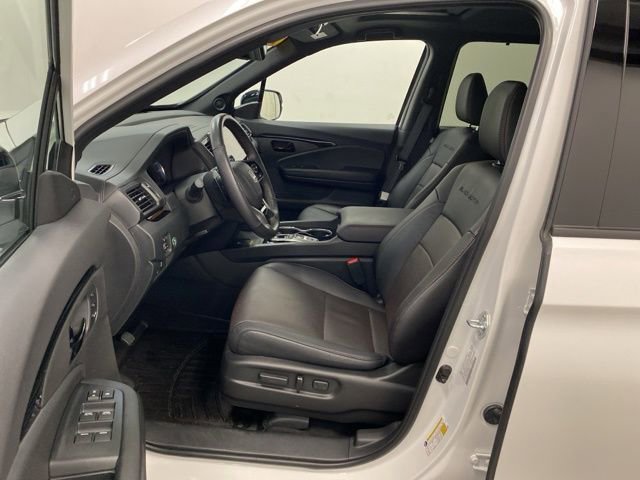 Used 2024 Honda Passport Black Edition image 8