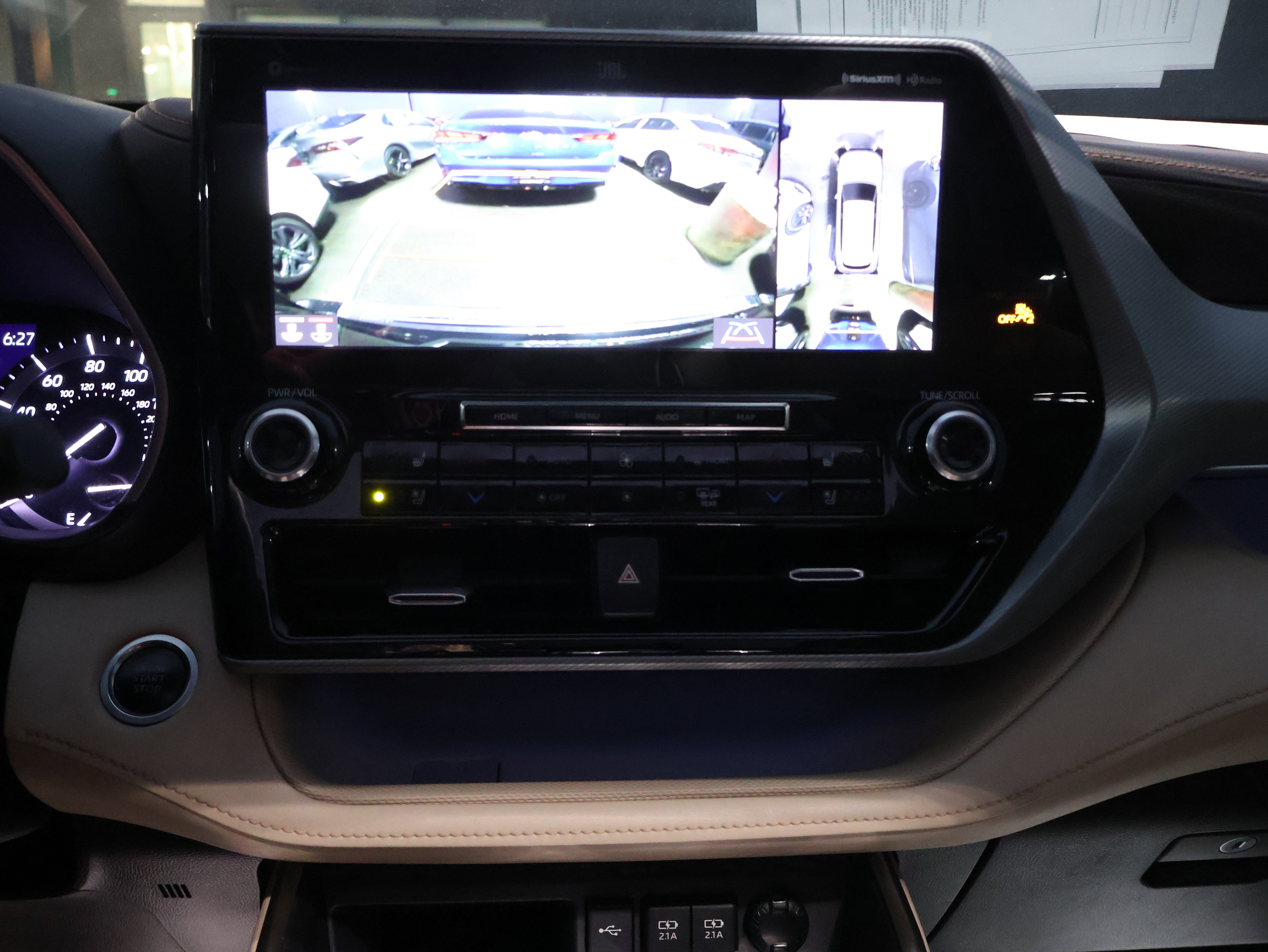 Used 2020 Toyota Highlander Platinum image 22