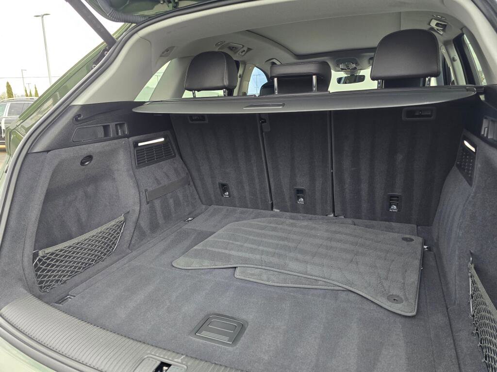 Used 2023 Audi Q5 2.0T Premium w/ Convenience Package image 23