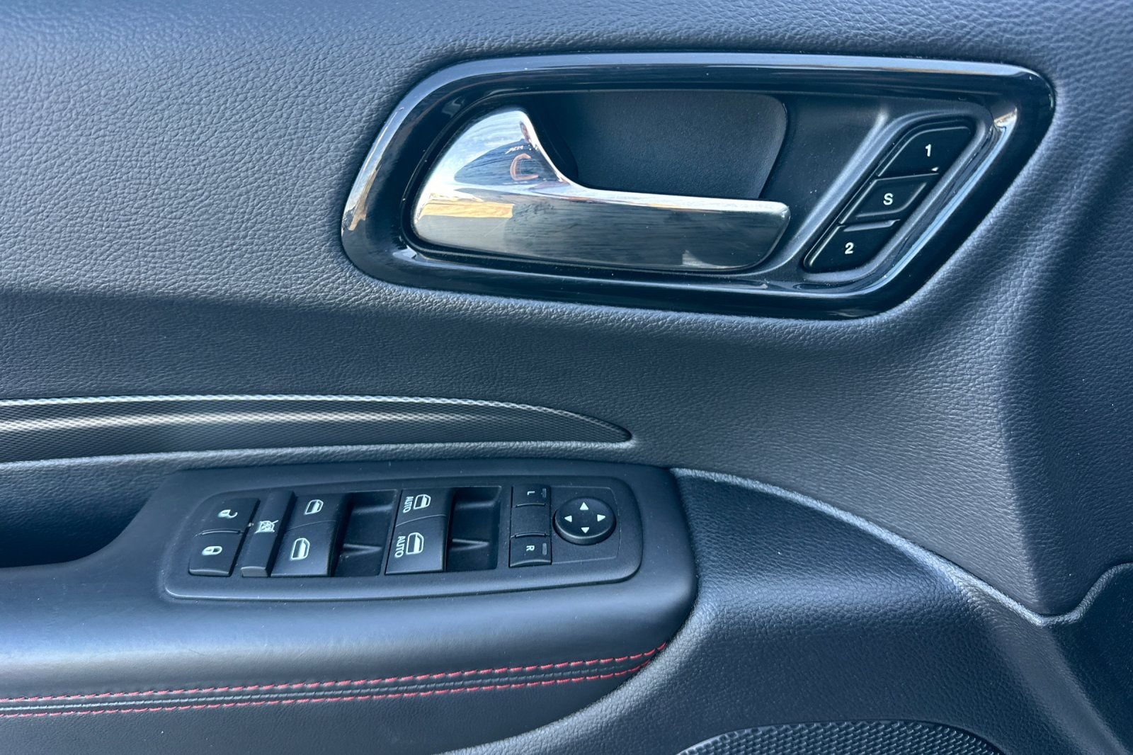 Used 2024 Dodge Durango GT RWD image 11