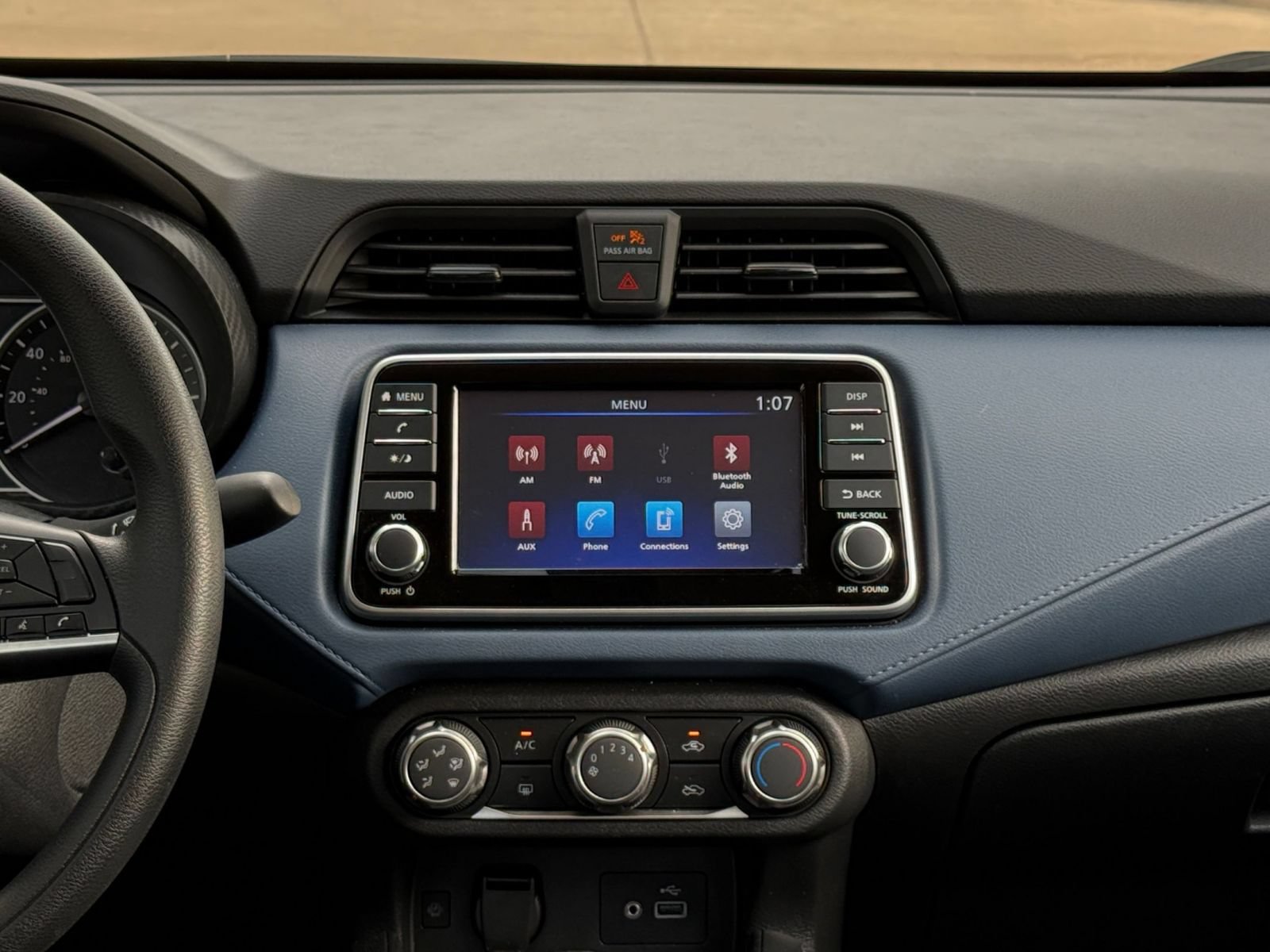 Used 2025 Nissan Versa SV FWD image 14