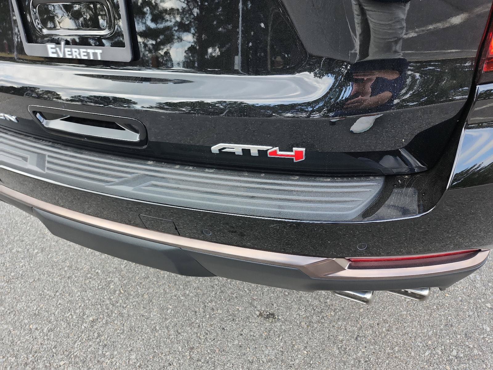 New 2026 GMC Yukon XL AT4 Ultimate AWD/4WD image 4