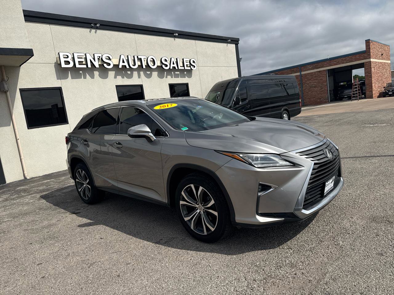 Used 2017 Lexus RX 350 FWD w/ Premium Package image 4