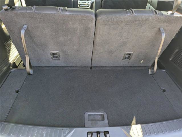 Used 2023 Ford Explorer XLT w/ Equipment Group 202A AWD/4WD image 6