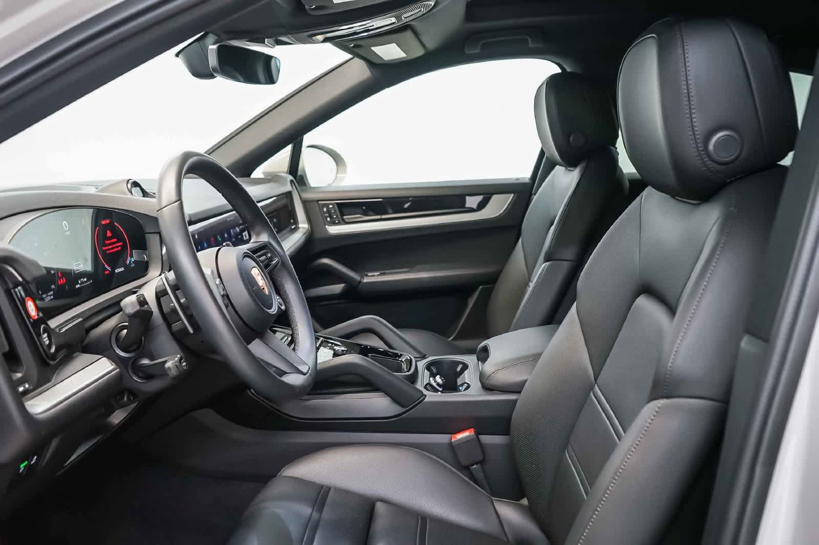 Certified 2026 Porsche Cayenne Coupe AWD/4WD image 23