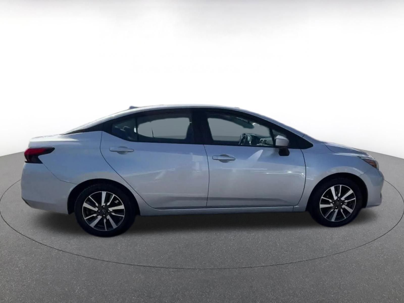 Used 2025 Nissan Versa SV FWD image 16
