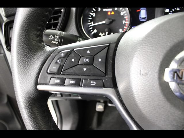 Used 2019 Nissan Rogue SV AWD/4WD image 22