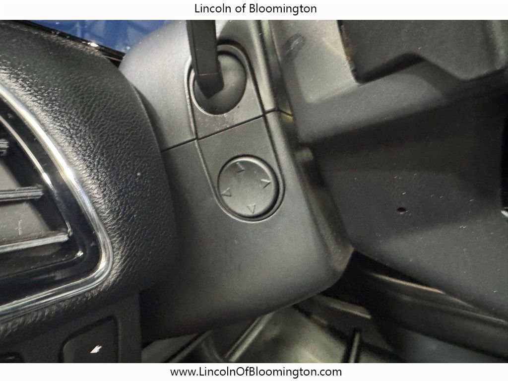 Used 2019 Lincoln Navigator Select AWD/4WD image 39