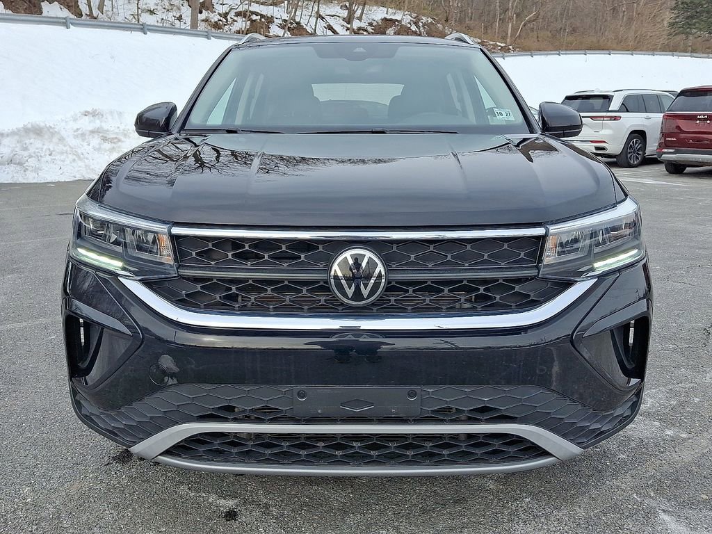 Used 2023 Volkswagen Taos SE image 5