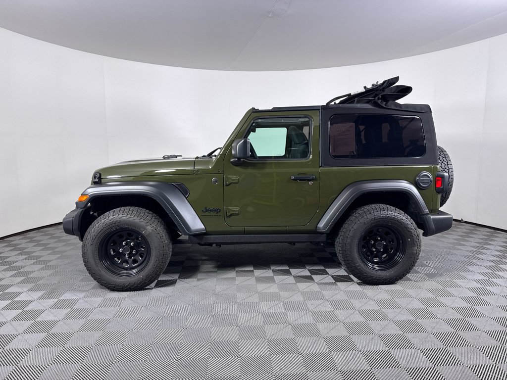 Used 2024 Jeep Wrangler Sport AWD/4WD image 14