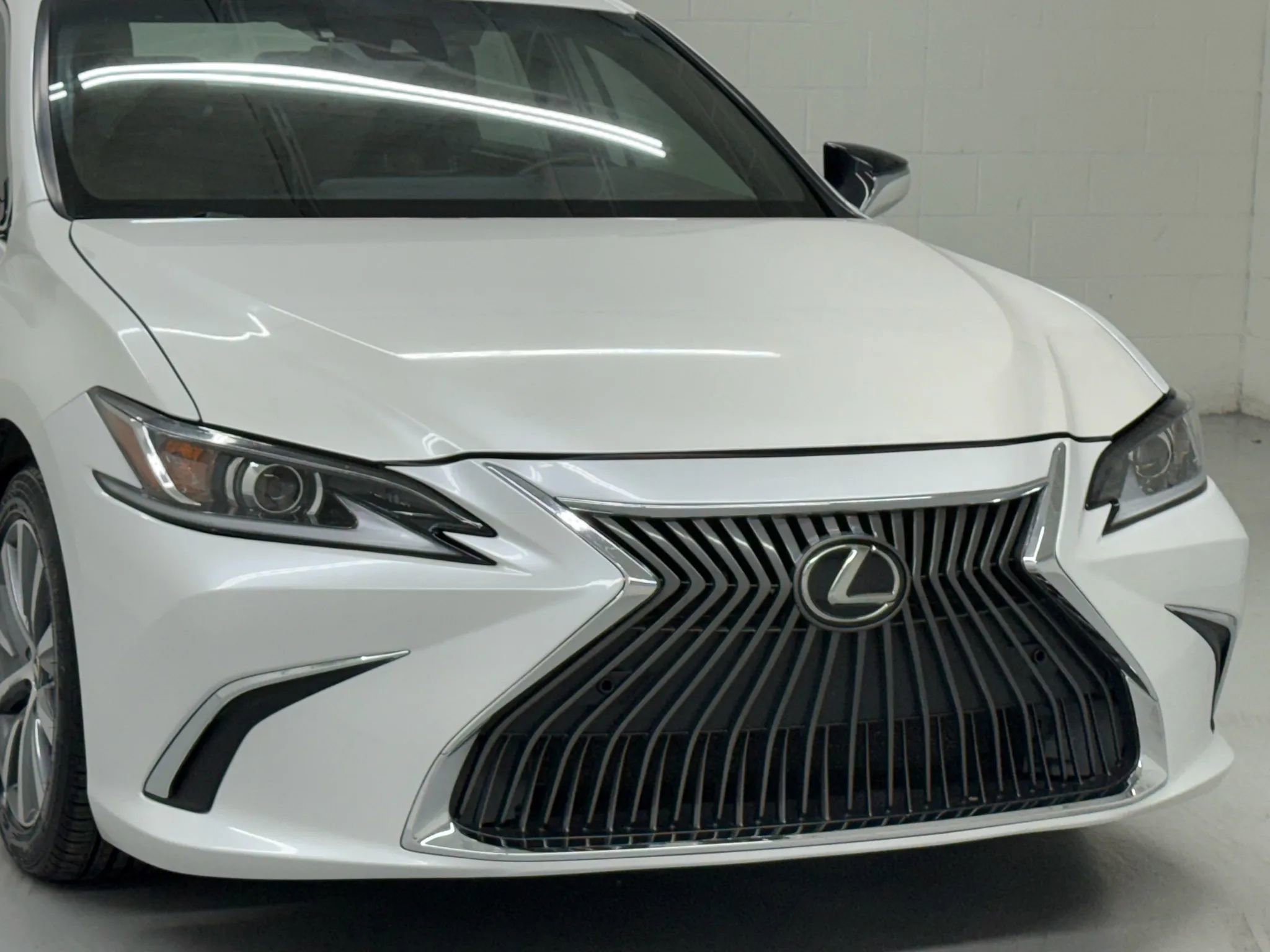 Used 2019 Lexus ES 350 w/ Accessory Package 2 image 9