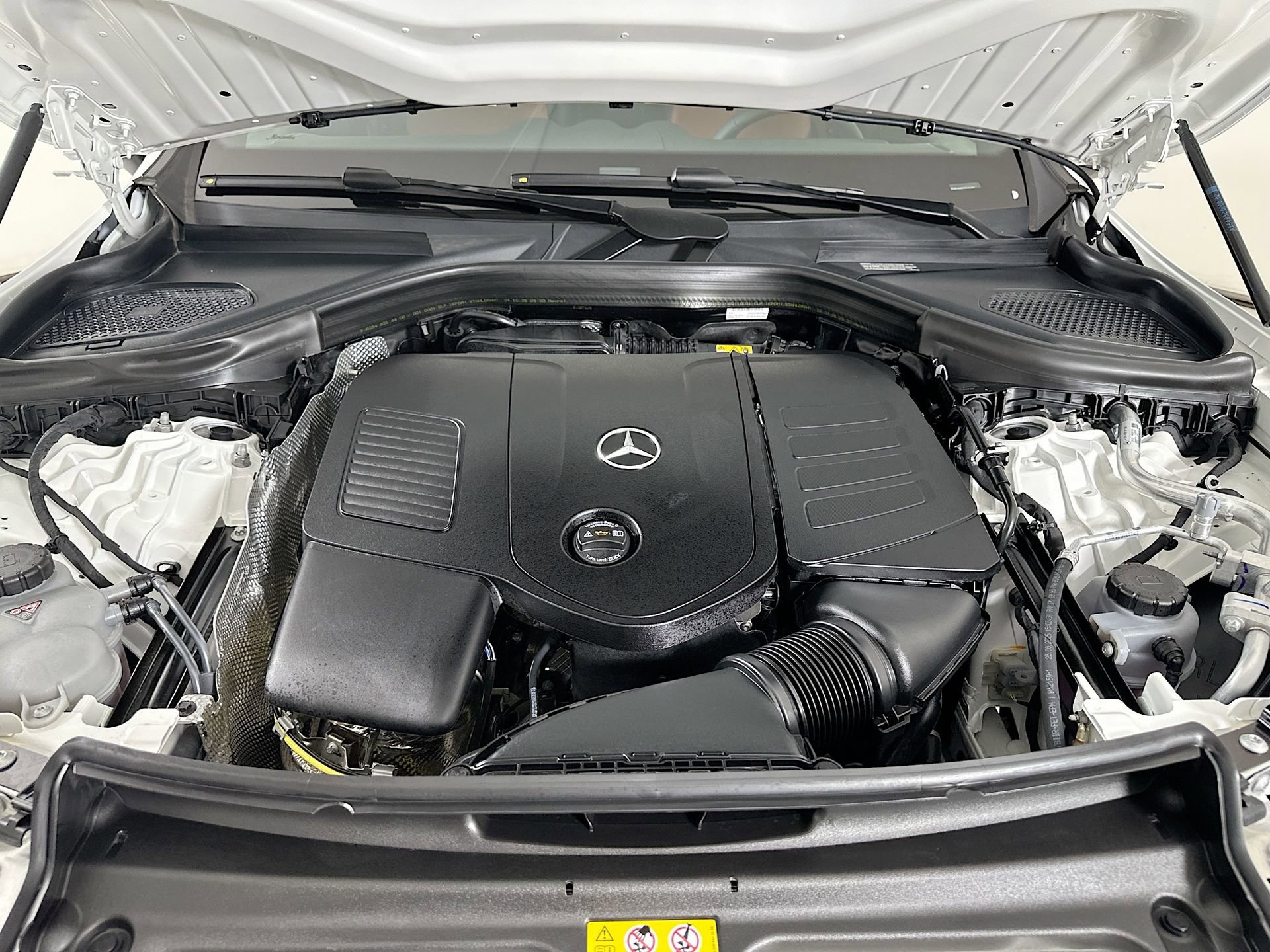 New 2026 Mercedes-Benz GLC 300 4MATIC image 32