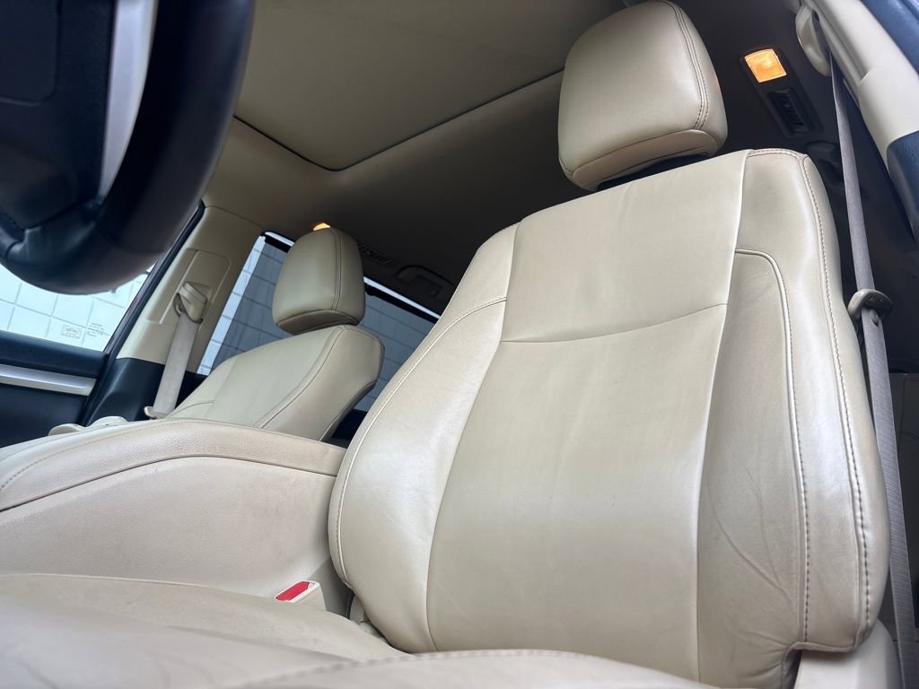 Used 2018 Toyota Highlander XLE image 9