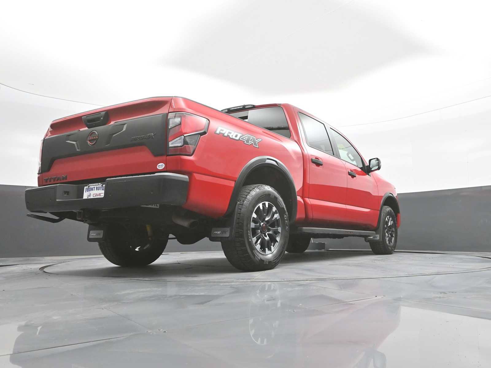 Used 2024 Nissan Titan PRO-4X w/ Pro-4x Convenience Package AWD/4WD image 40