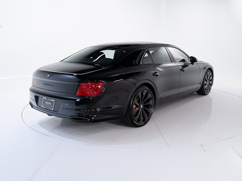 New 2026 Bentley Flying Spur Azure image 5